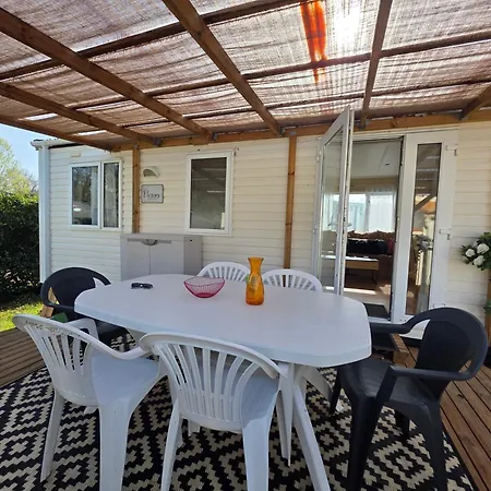 Camping Grand Mobil Climatisation 4 X Velos Fournis Dolus d'Oléron
